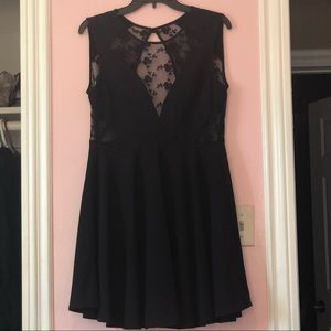 Mini Black Sleeveless Lace Dress